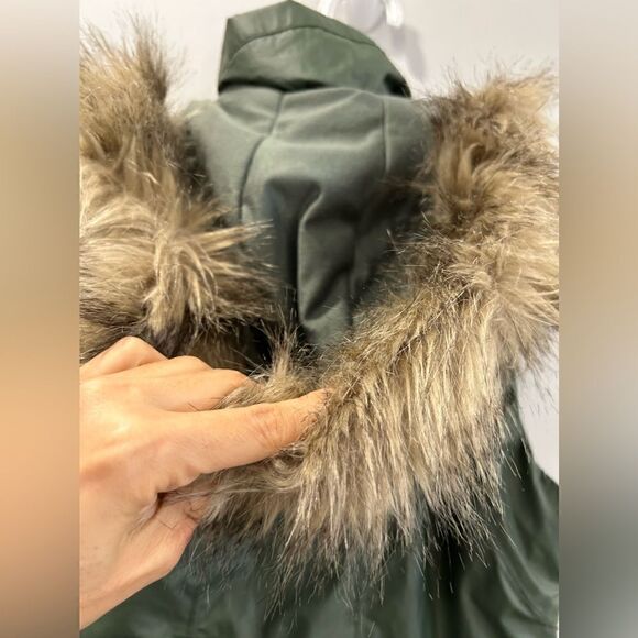 Athleta Alpine Air Vest with Removable Fur Hood in Army Green - Picture 8 of 14